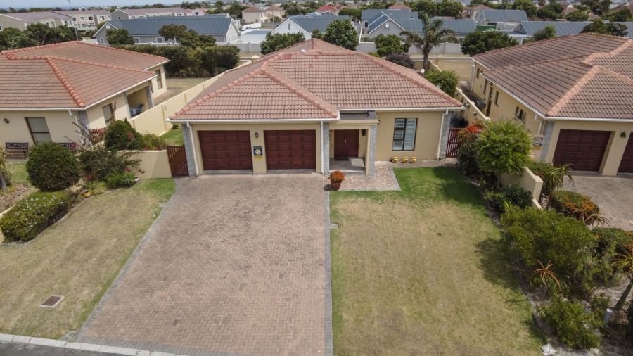 3 Bedroom Property for Sale in Sandbaai Western Cape